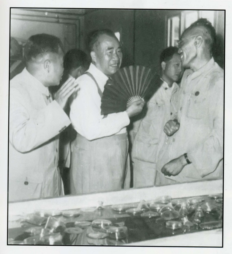 03-中牧股份兰州生物药厂-04-1958年朱德到兰州厂视察.jpg