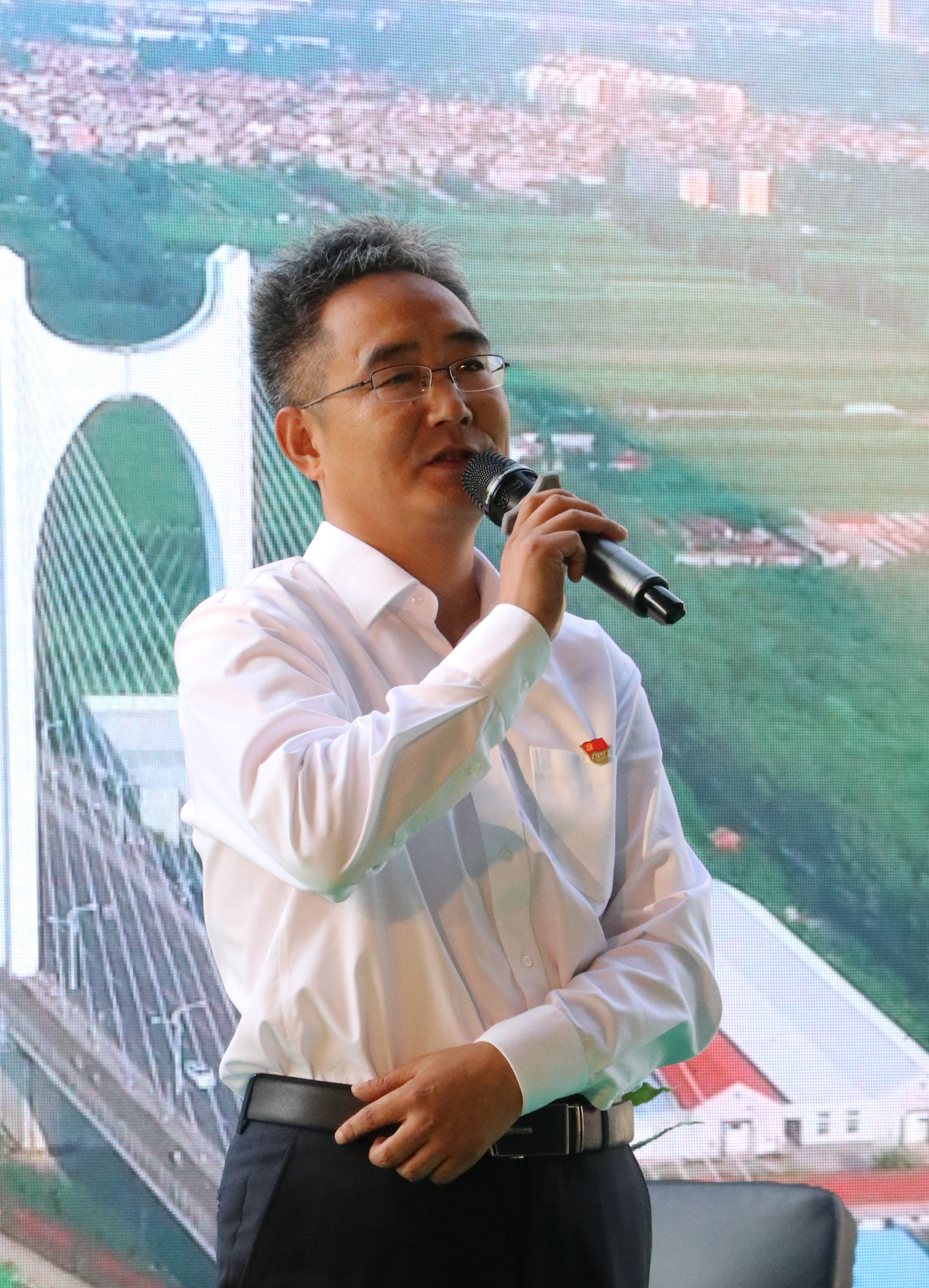 邹小军1.jpg