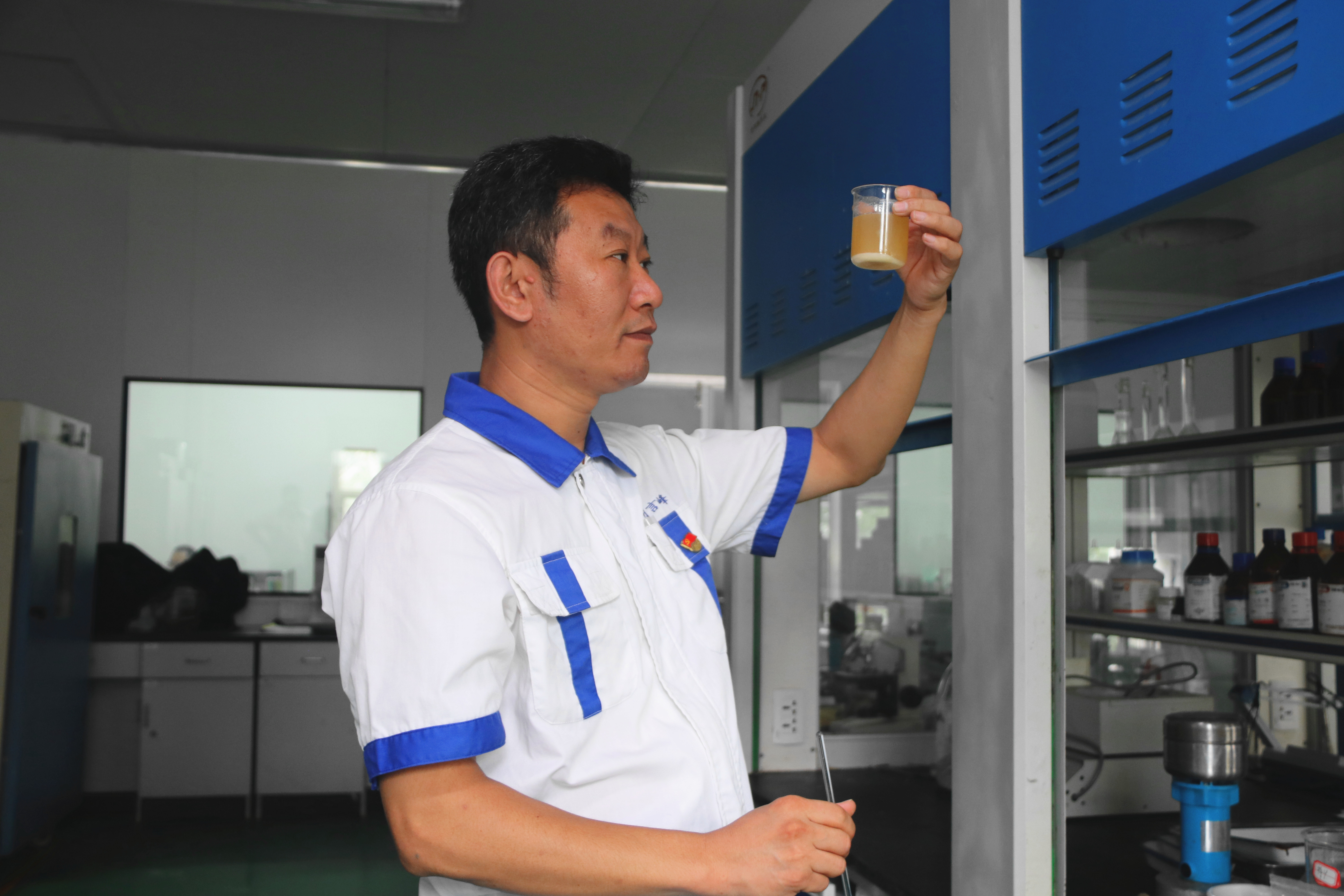 胜利生物首席技师胡言峰 (1).jpg